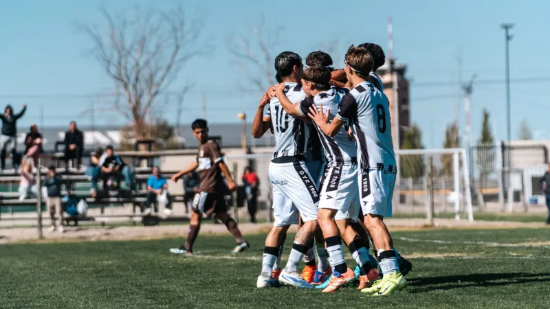 Turning Points: How to Spot a Team on the Rise Before the Bookies Adjust the Odds